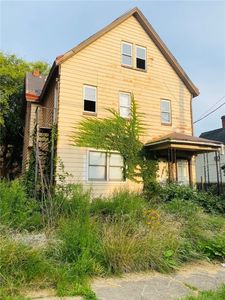 818 Center St, Pittsburgh, PA, 15221