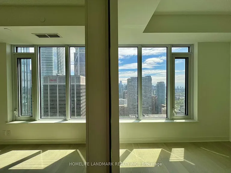 11 Yorkville Ave #4108 — Photo 4