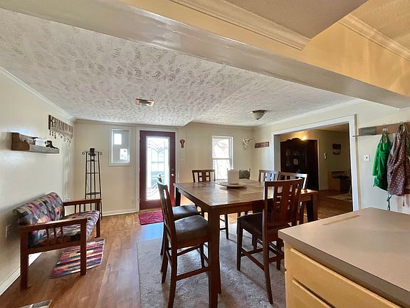2nd image of 1903 Burlington Blvd