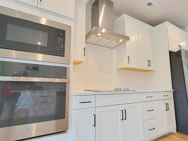 9233 Magellan Pkwy #B — Photo 8