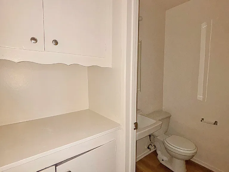 2118 S Broden St #A — Photo 9