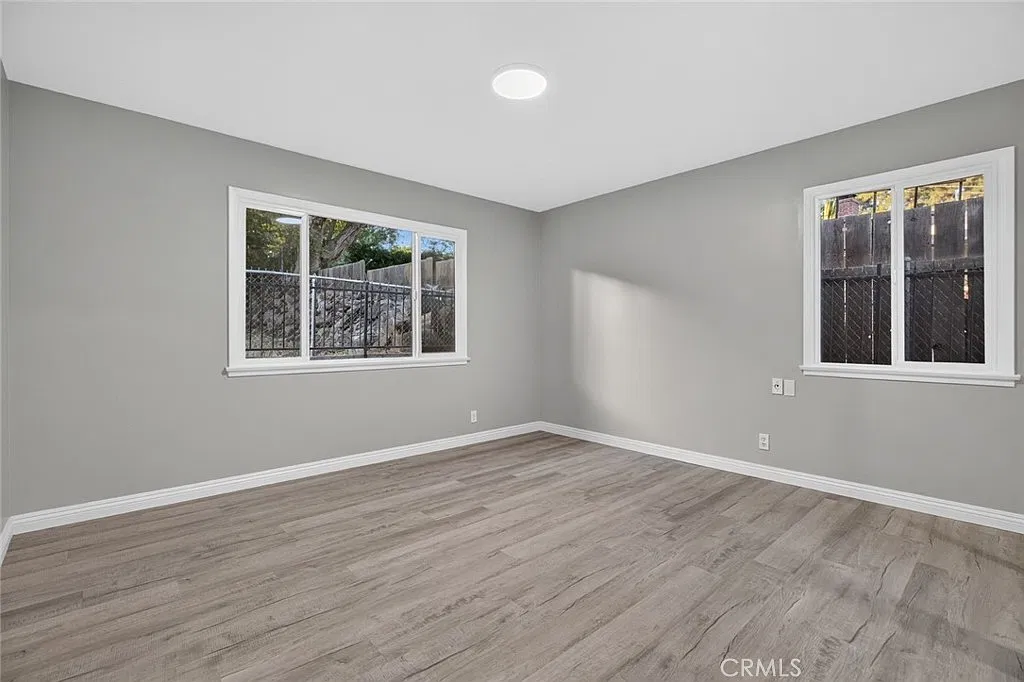 2 bed, 1200 sqft, $3,800 — Photo 2