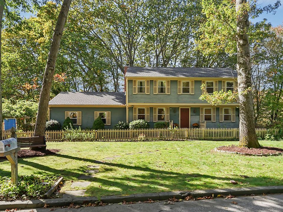 1st image of 119 Gregory Dr