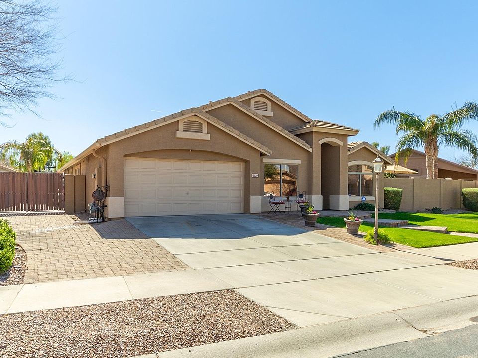 1st image of 21129 E Via Del Oro