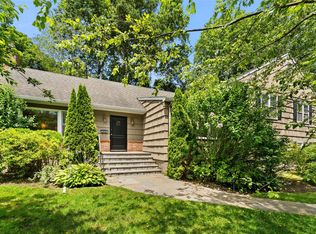 5 Mark Dr, Rye Brook, NY 10573