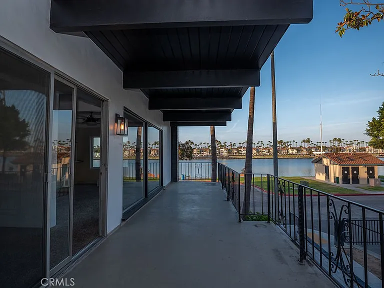 337 La Verne Ave — Photo 50