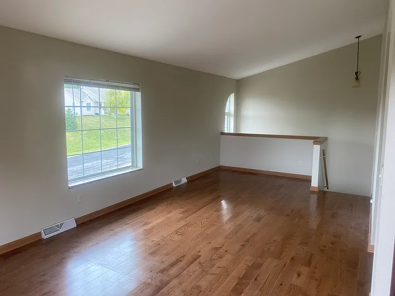 2425 Julianne St — Photo 9