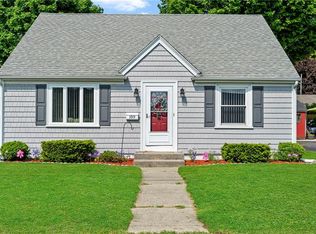 189 Cornell St, Cranston, RI 02920