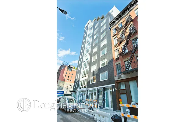 Rented by Douglas Elliman | media 27