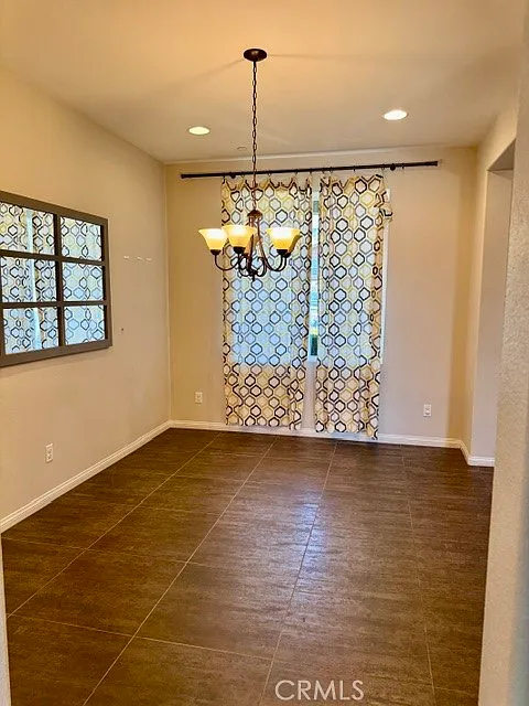 4 bed, 2743 sqft, $3,900 — Photo 3