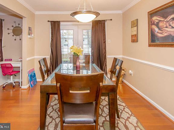 4th image of 333 Winterberry Dr
