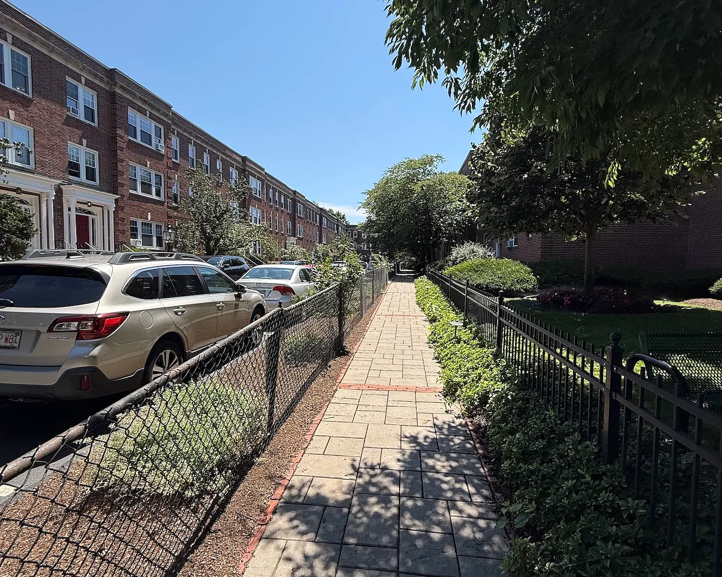 5 Alton Court — Photo 2