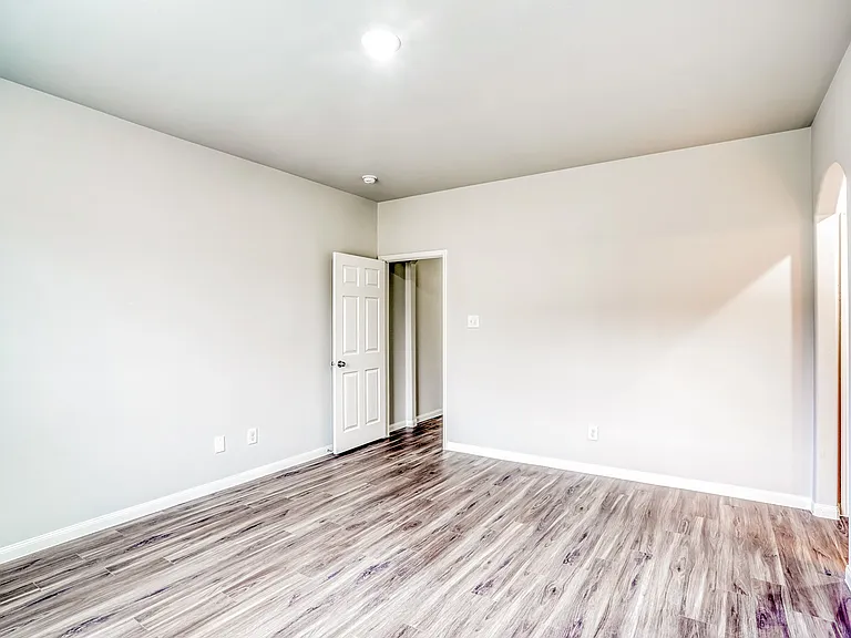 12254 Roy Mix Bohn Ln — Photo 23