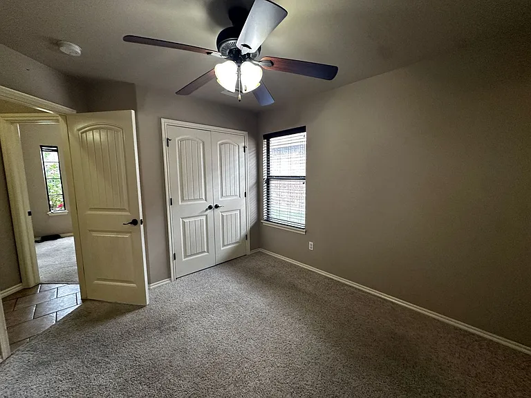 1015 NW 29th St — Photo 34