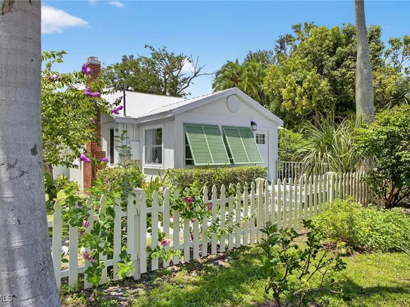 3461 Edgewood Ave, Fort Myers, FL 33916
