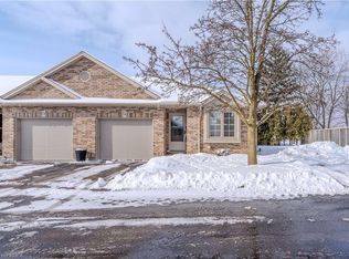 110 Somerset Rd #14, Brantford, ON N3R5A8