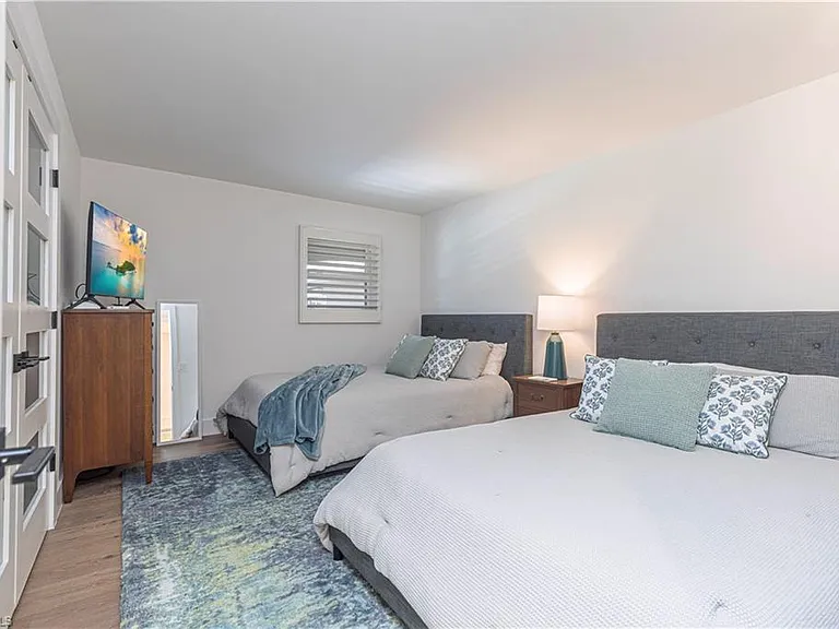 2880 Gulf Shore Blvd N #509 — Photo 18