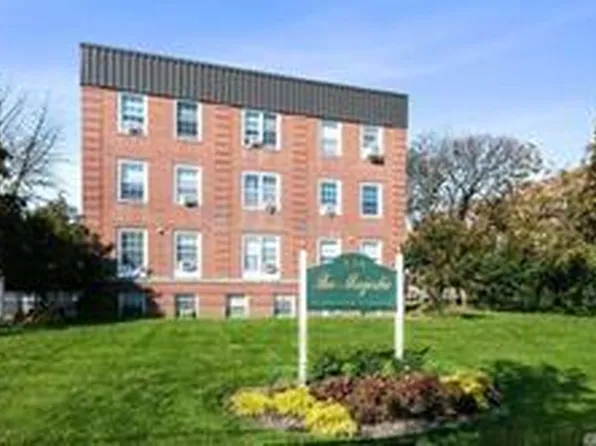 230 Central Avenue #2-H, Lawrence, NY 11559