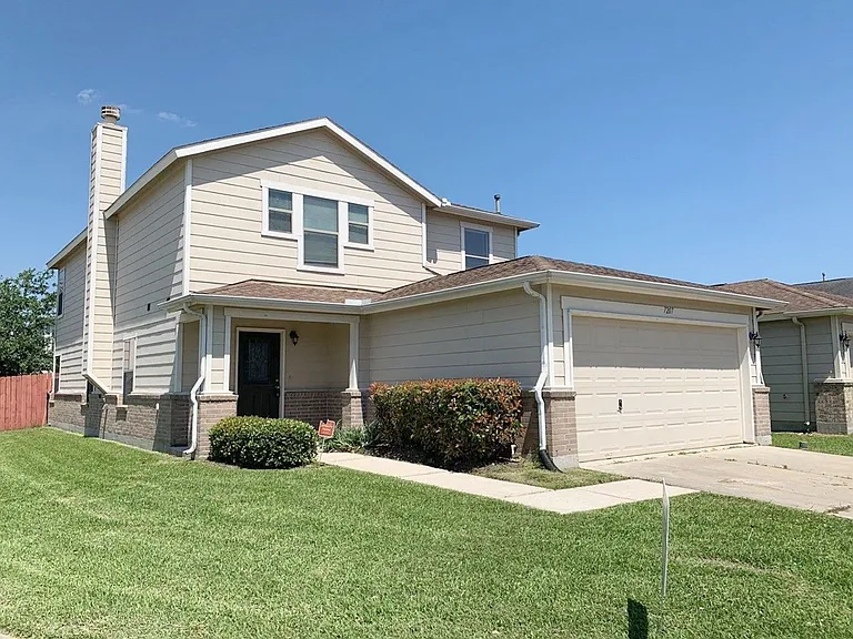 7207 Liberty Mesa Ln — Photo 1