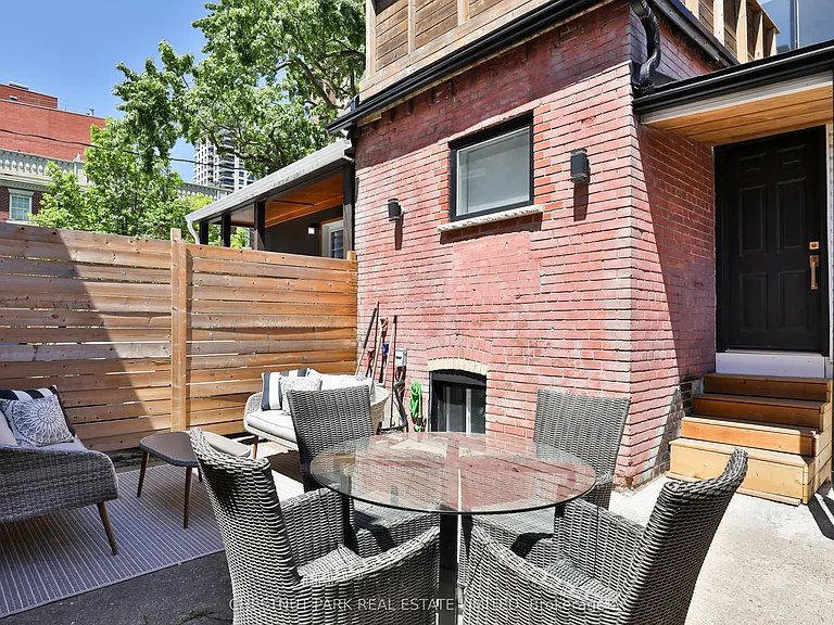 1341 Dupont St — Photo 32