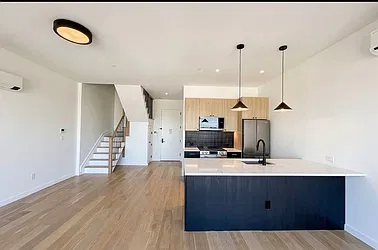 11-14 35th Avenue, #718
