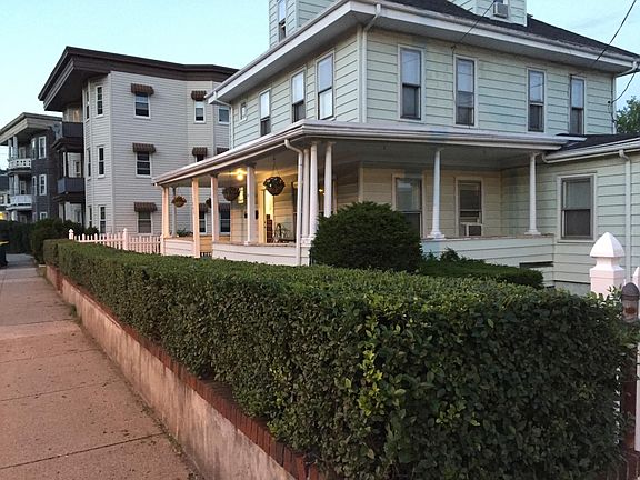 3rd image of 1000 Washington St #2