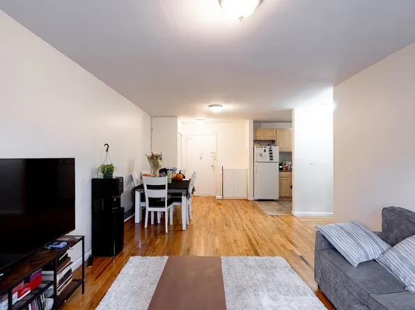 120 32nd Street image 4 of 7