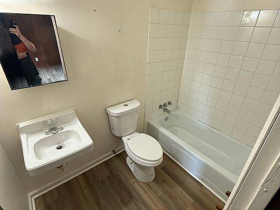 3rd image of 308 Highland Ave NW Unit 5