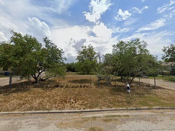 4th image of 1250 Fresno St