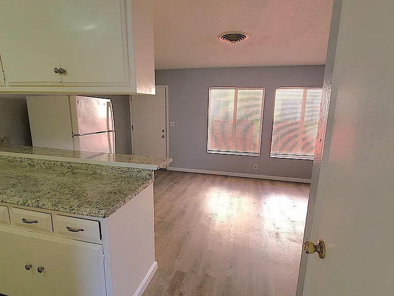 252 A St — Photo 22