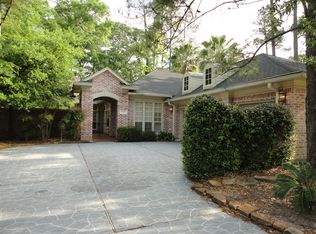 6 N Castlegreen Cir, Spring, TX 77381