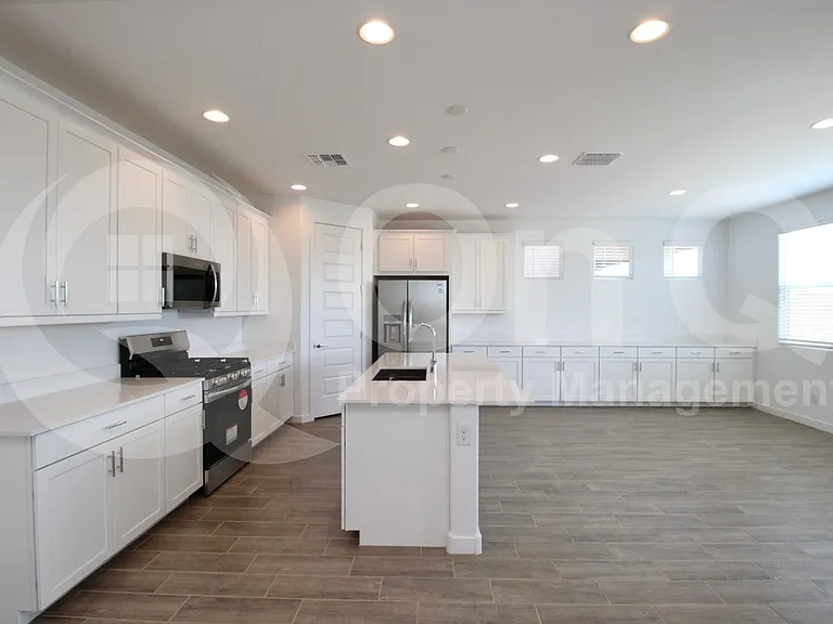8239 E Petunia Ave — Photo 30