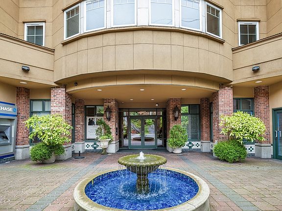 2nd image of 1417 Queen Anne Avenue N #206