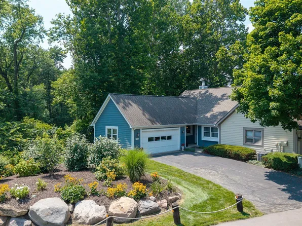 7910 River Bay Dr E, Indianapolis, IN 46240