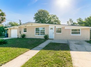 3233 Red Oak Dr, Jacksonville, FL 32277