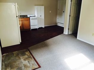 415 1/2 N Market St APT F, Mount Carmel, IL