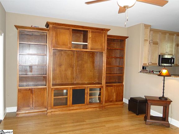 3rd image of 350 Mohawk Dr #5