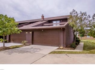 32539 Jefferson Dr #20, Solon, OH 44139