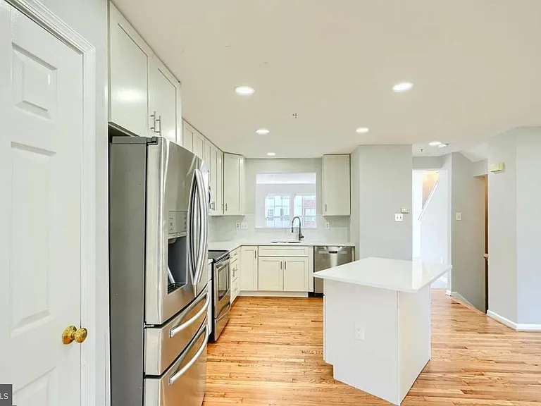 9863 Decatur Rd — Photo 15