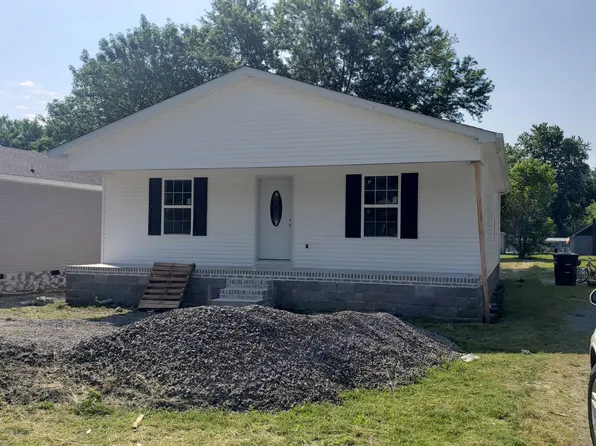 412A E Hogan St, Tullahoma, TN 37388