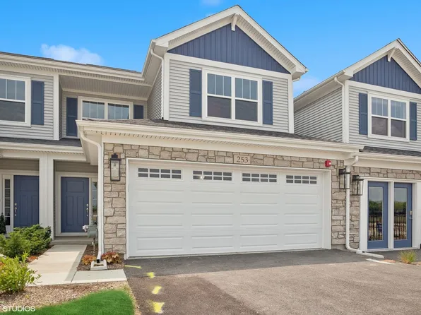 276 Masters Dr, Addison, IL 60101