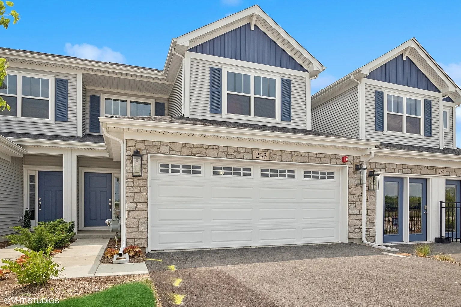 276 Masters Dr photo 1