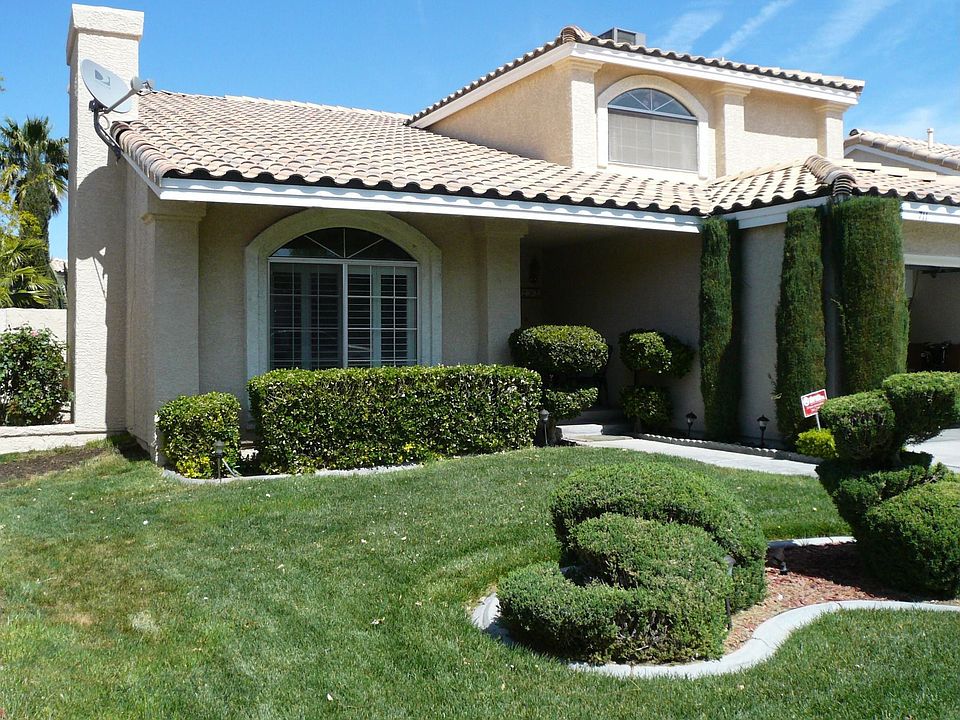 Gorgeous home with great curb appeal