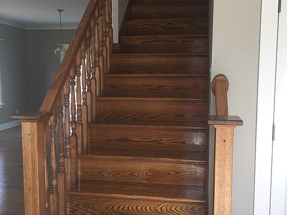 5th image of 20337 Garnet Dr N