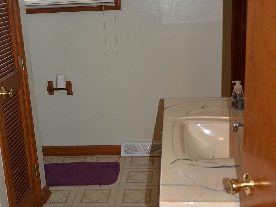 1st image of 4742 Locust Ln
