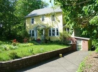 95 W Glen St, Holyoke, MA 01040