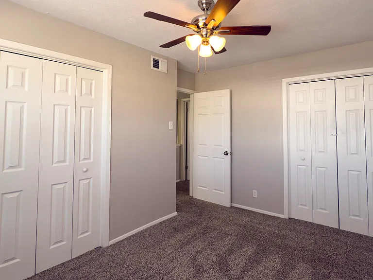 1905 W Morton St #20 — Photo 7