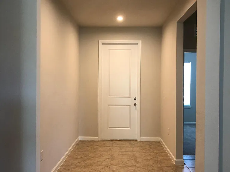 3045 Lake Tahoe St — Photo 5
