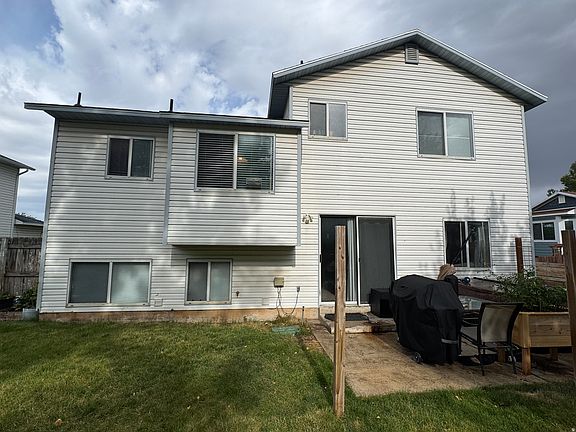 3rd image of 4244 Westlake Dr