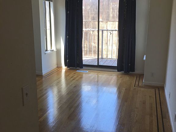 3rd image of 338 Anza St
